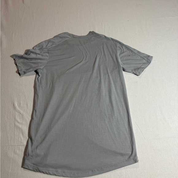 Under Armour Boys Size Small Gray Camouflage Men's T-Shirt - Picture 7 of 8